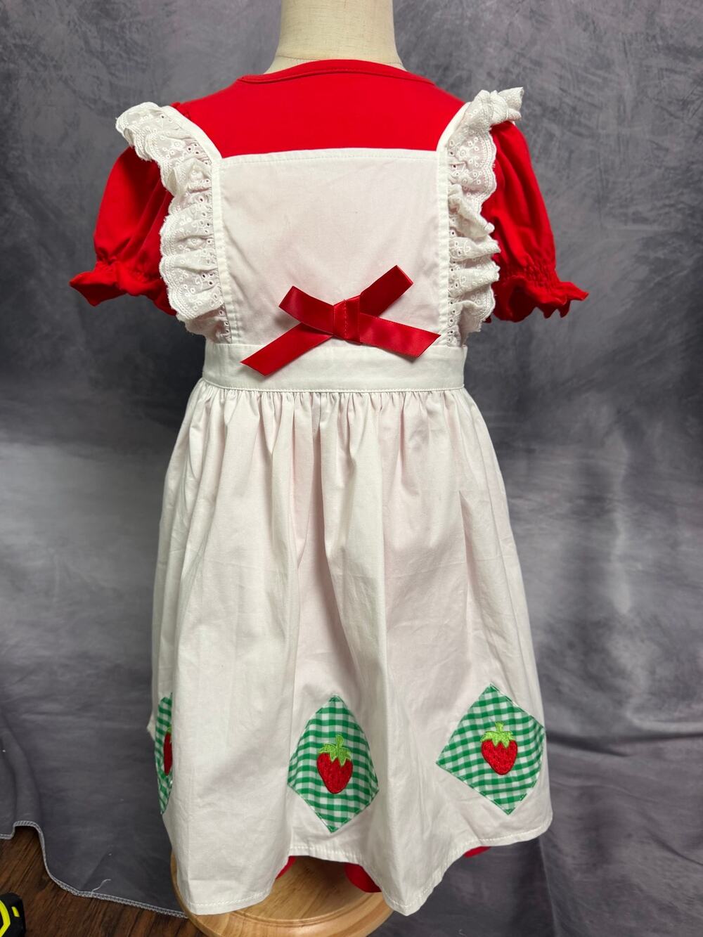 Only LIttle Once Strawberry Shortcake Dress/Costume Size 6 3 pieces